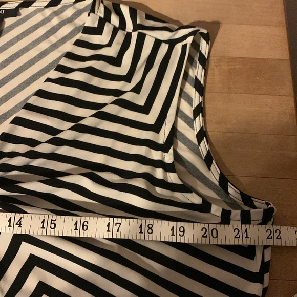 Alfani Woman professional sleeveless blouse - 1X - Picture 6 of 7